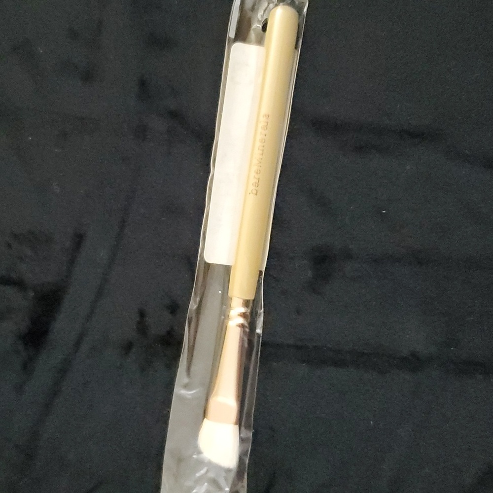 BareMinerals Precision Eye Defining Brush